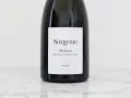 Butelka Sorgente Prosecco Extra Dry. Co to znaczy? To wino o delikatnej słodyczy, idealne na każdą okazję.